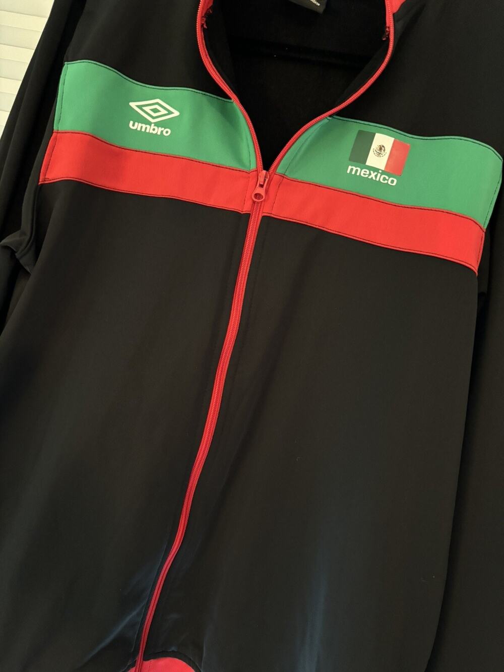 UMBRO Men's Jacket Size XL Mexico Warm Up Training Zip Up Soccer Jacket